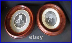 Antique Victorian 2 Spoon Carved Walnut Oval Picture frames Gilt Liner 13.5 X 11